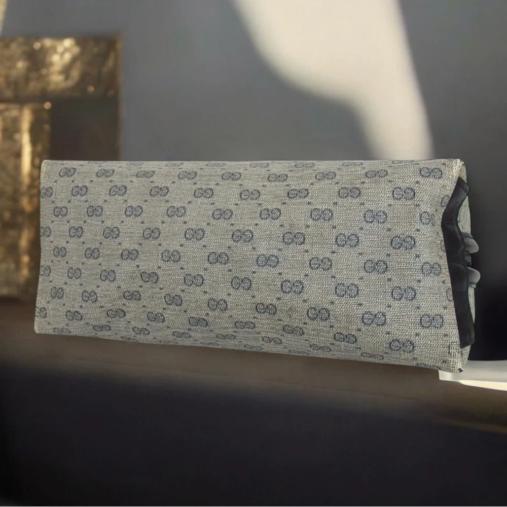 GUCCI Vintage Cosmetic Bag 😍